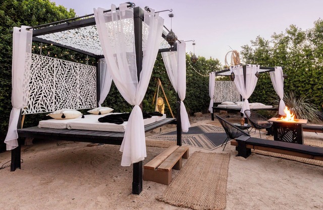 All Inclusive Boho Luxury Retreat/1pm Check-in & Out/Pool/Spa/Cabanas/Disco/Gym