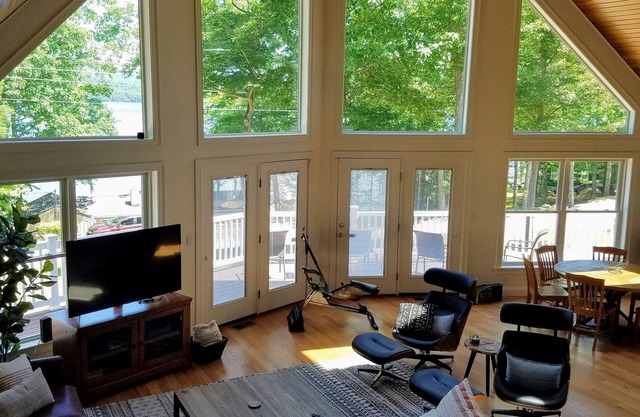 All season retreat waterfront chalet