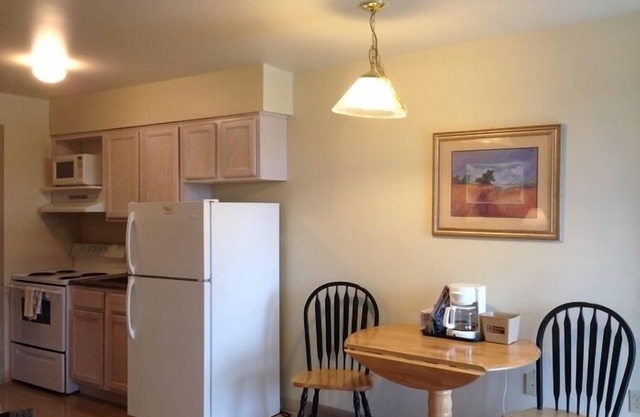 All Suites Inn Budget Host
