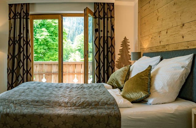 Alpine Chalet Vils in Tirol - on the Allgäu border - mountains, lakes, castles