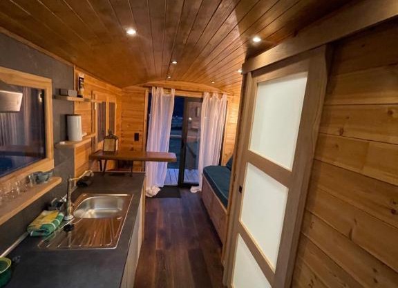 Alpine love shack