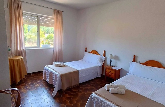 Alquilo Bonita Habitación en Quintana del Castillo, Leon