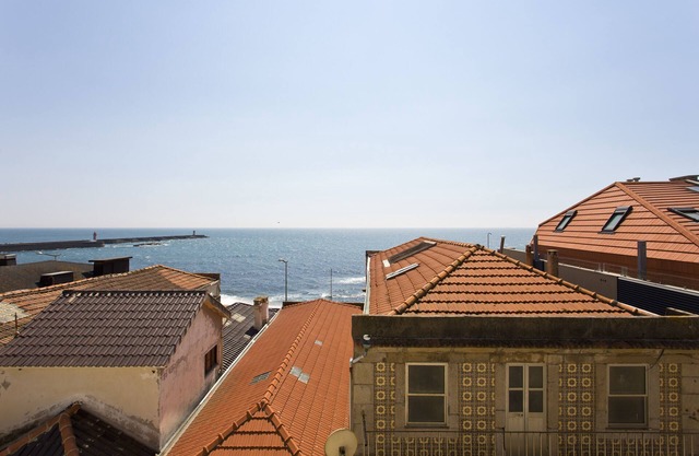 Amazing 2 Bedroom Apartment w/Ocean Views, 2 min Walk From the Beach in FOZ
