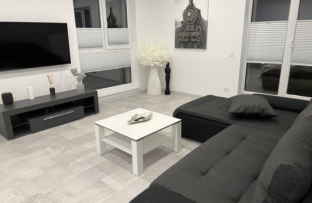 Amazing 2-Room Penthouse with Cityview. Incredible views.