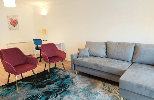 Amazing 2BR Flat opposite Tooting Common and close to transport links