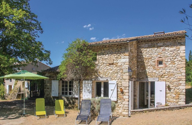 Amazing home in La Begude-De-Mazenc