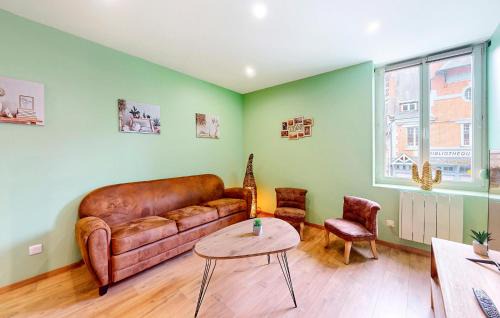 Amazing Home In Haybes With Wifi