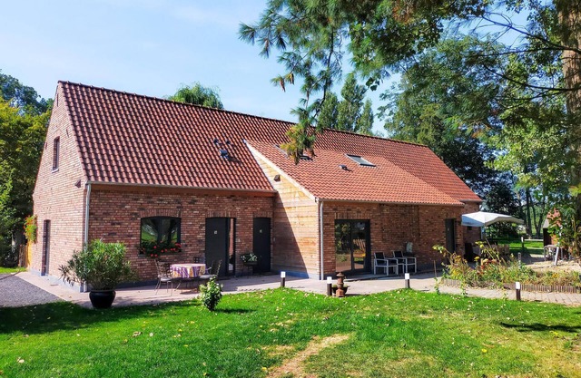 Amazing home in Knesselare with sauna