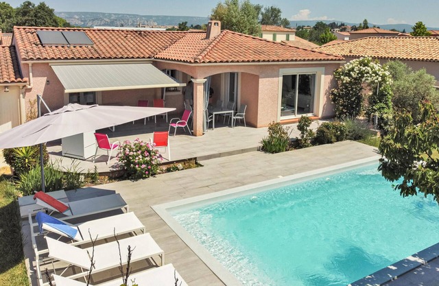 Amazing home in Mallemort