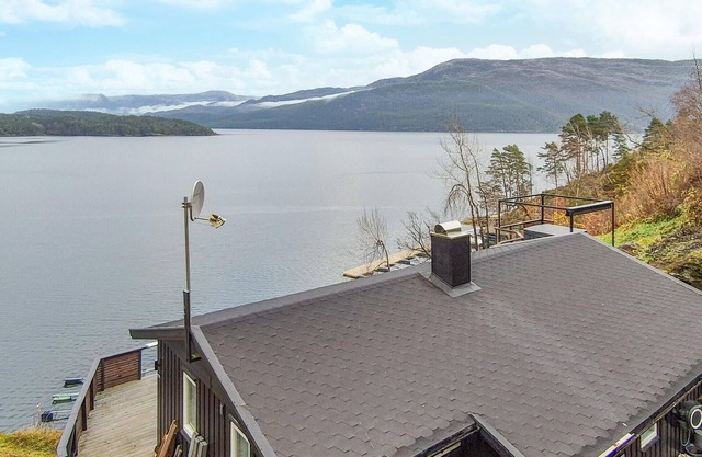 Amazing home in Omastrand with WiFi