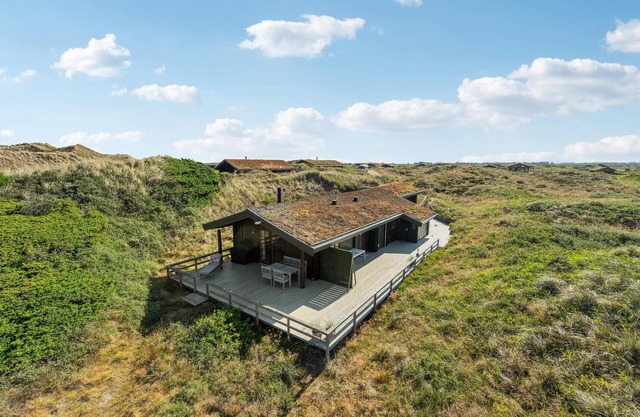 Amazing home in Skagen with kitchen