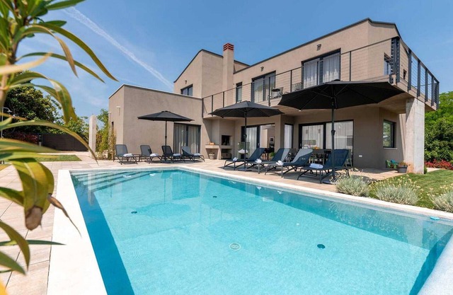 Amazing home in Visnjan