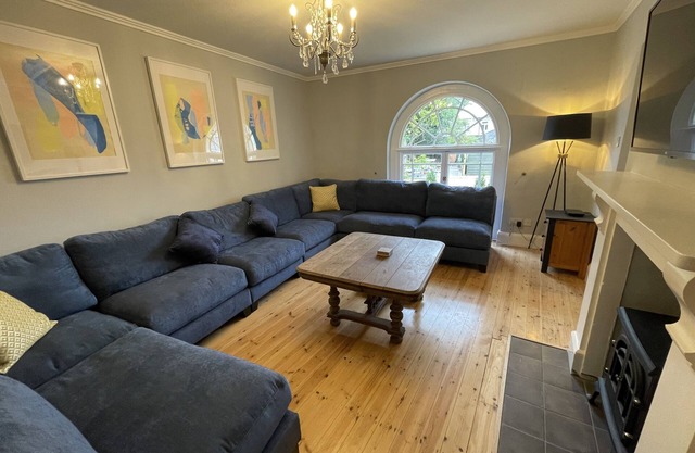 Amazing location large spacious 3 storey Georgian listed building sleeps 15