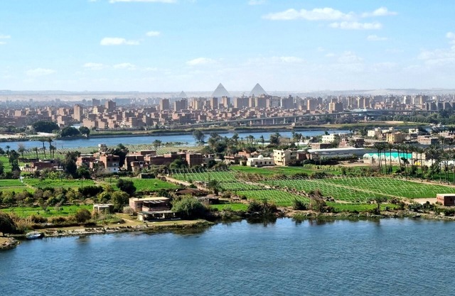 Amazing Nile View & Pyramids