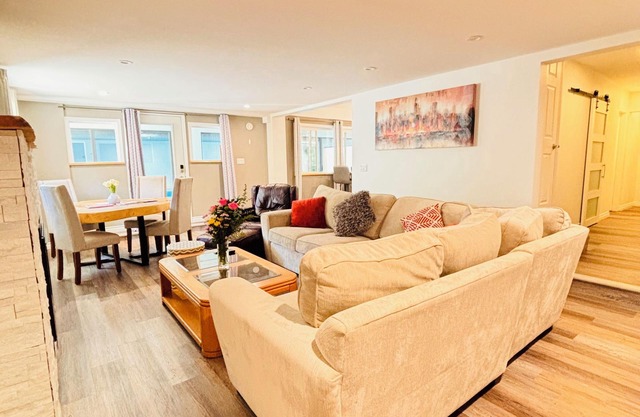 Amazing One-Bedroom Suite in desirable location