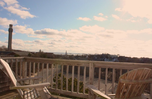 Amazing town and water views! Roomy 3 story townhouse with 2 decks!