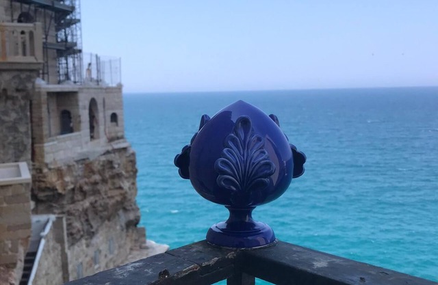 Amazing view on the Palazzese Cave.