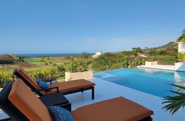 Amazing Views At Pristine Bay