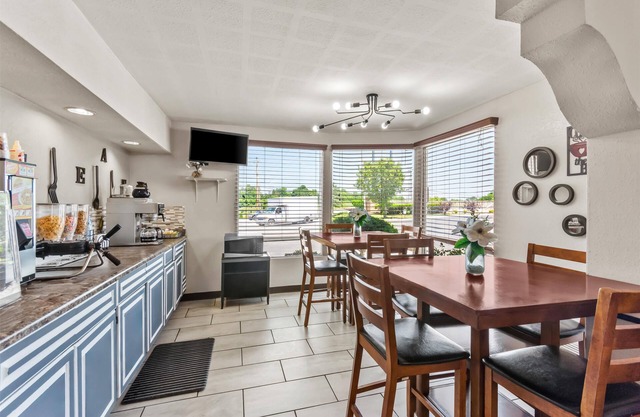 Americas Best Value Inn & Suites Williamstown