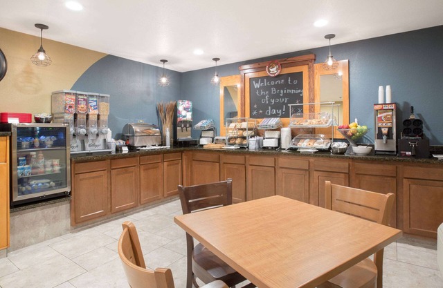 AmericInn by Wyndham Mount Pleasant