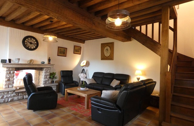 Ammonites : Charming cottage in Burgundy