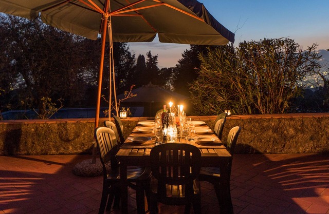 Amongst Mediterrenean perfumes and colours, W/pool, garden,private parking