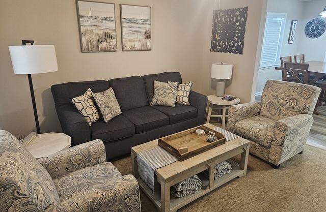 Amy's Country Cottage 3BR/2BA