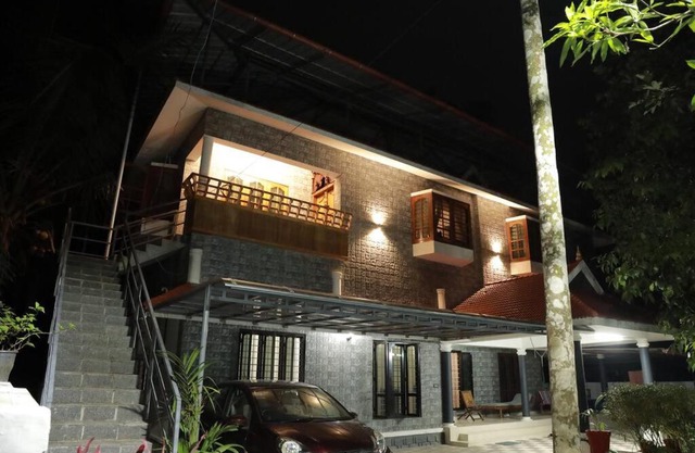 Anandam Stays - Premium 3BHK plush homestay, Vaikom near Kumarakom