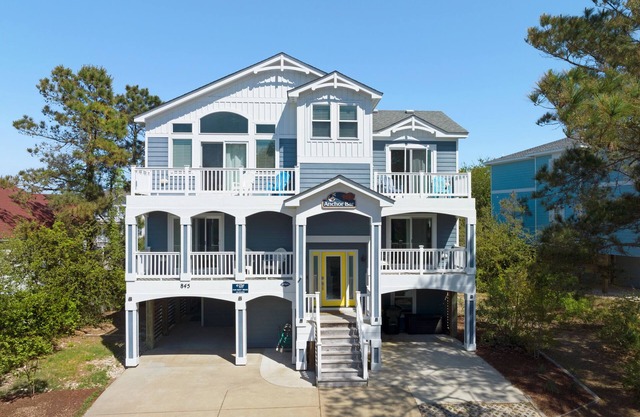 Anchor Bar: Soundside, Private Pool w/Tiki Bar, Spa, Access to Fitness Center