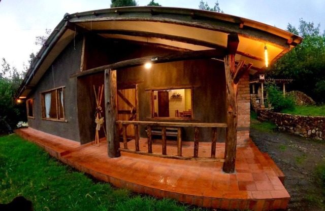 Andean forest cabin (cabaña luna) (hacienda)