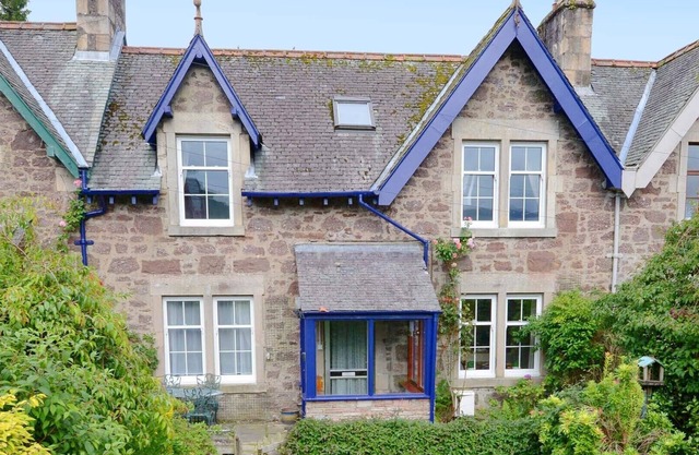 Andreu Cottage - Charming holiday cottage in Callander