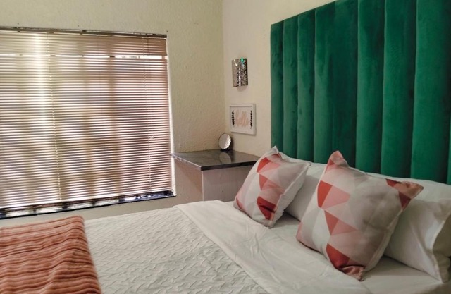 Aneiwa airport lodge
