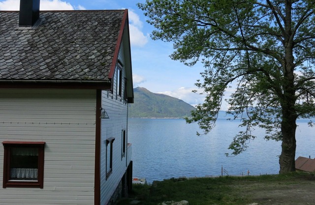 Angelhaus in Norwegen Direkt am Fjord, Motorboote mit 5 PS - 60 PS Mietbar