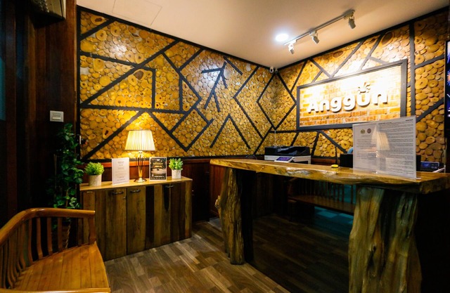 Anggun Hotel