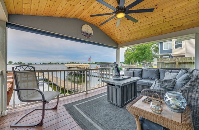 Angler's Cottage on Lake Cornelia: Pets Welcome!