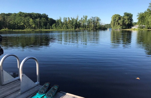 Angler's Cove - Family Friendly Lakefront Cottage