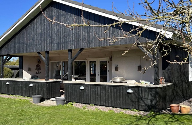 "Annegret" - 250m from the sea by Interhome