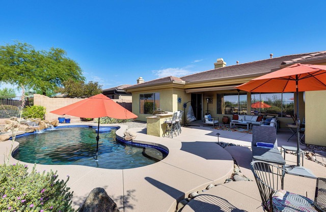‘Anthem Oasis’ w/Pool, Hot Tub & Golf Course View