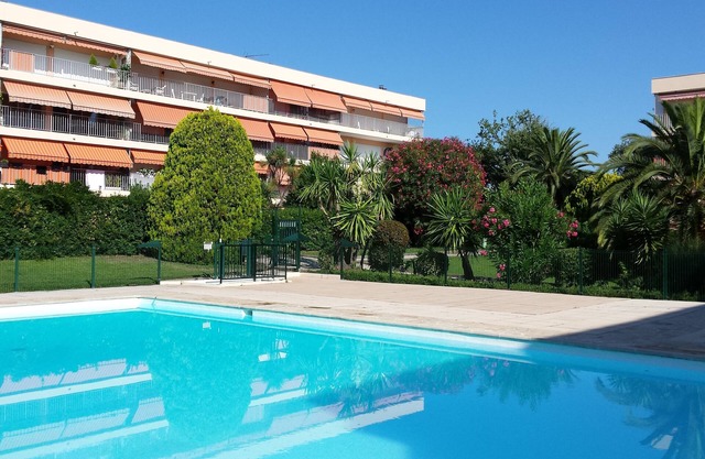 Antibes residence with pool, tennis, very large terrace, garden, prox sea