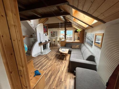 Apartment im Grünen mit Pool