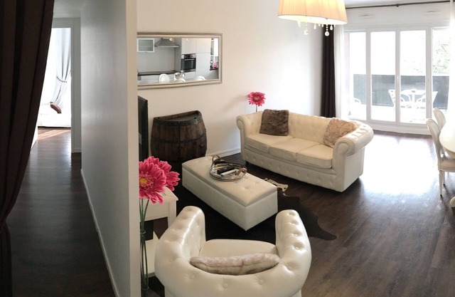 Apart near Airport, Palexpo, UN, WHO, ICRC, ILO, Cern, Arena/3 beds - 2 baths