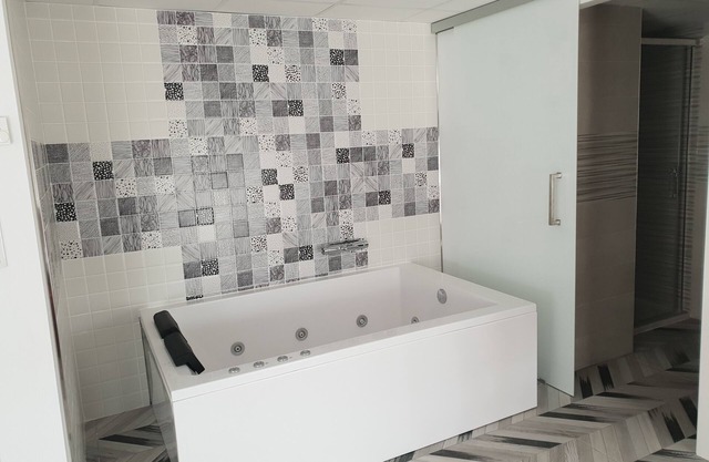 Apartamento Aogedor con Jacuzzi Para Disfrutar con tu Pareja