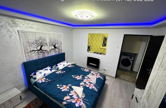 Apartament cu 2 camere/Curte privata/La parter/Lux oferim factura