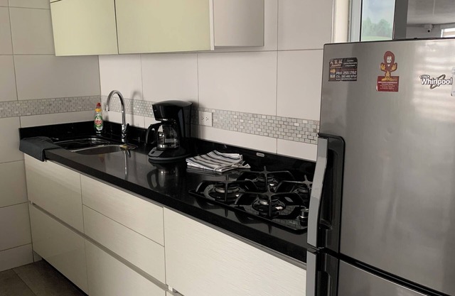Apartamento con 5 habitaciones, cmodas