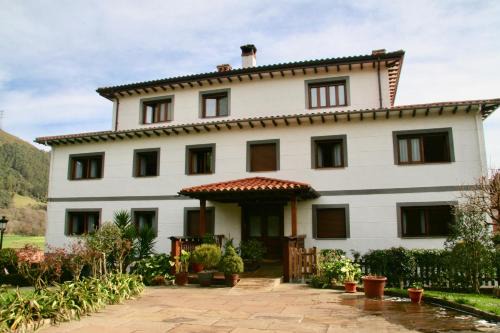 Apartamentos Rurales La Bardenilla