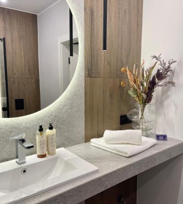ApartCentrum-CHARLOTTE -PARKING-Air conditioning