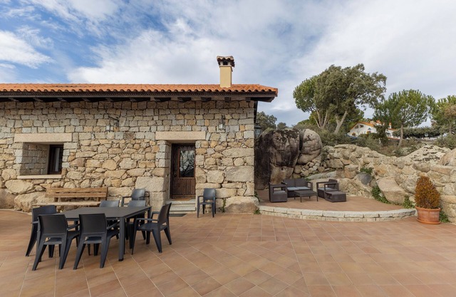 Apartment 'Casa De Piedra' with Shared Pool, Private Terrace and Wi-Fi