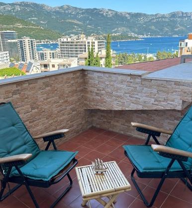 Apartman sa pogledom na more Budva