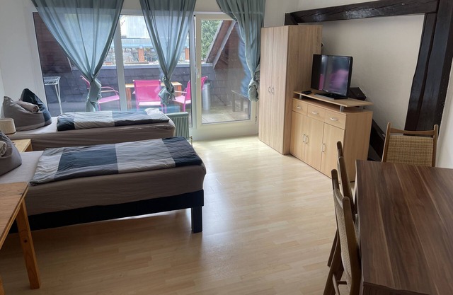 Apartment-Budget-Private Bathroom-Courtyard view