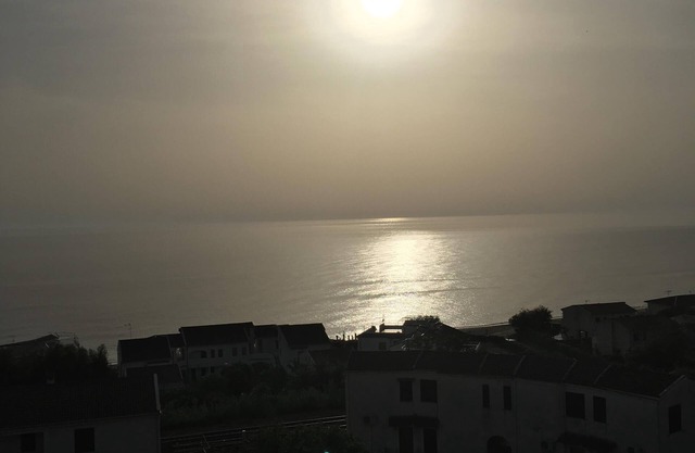 Apartment lory by the sea